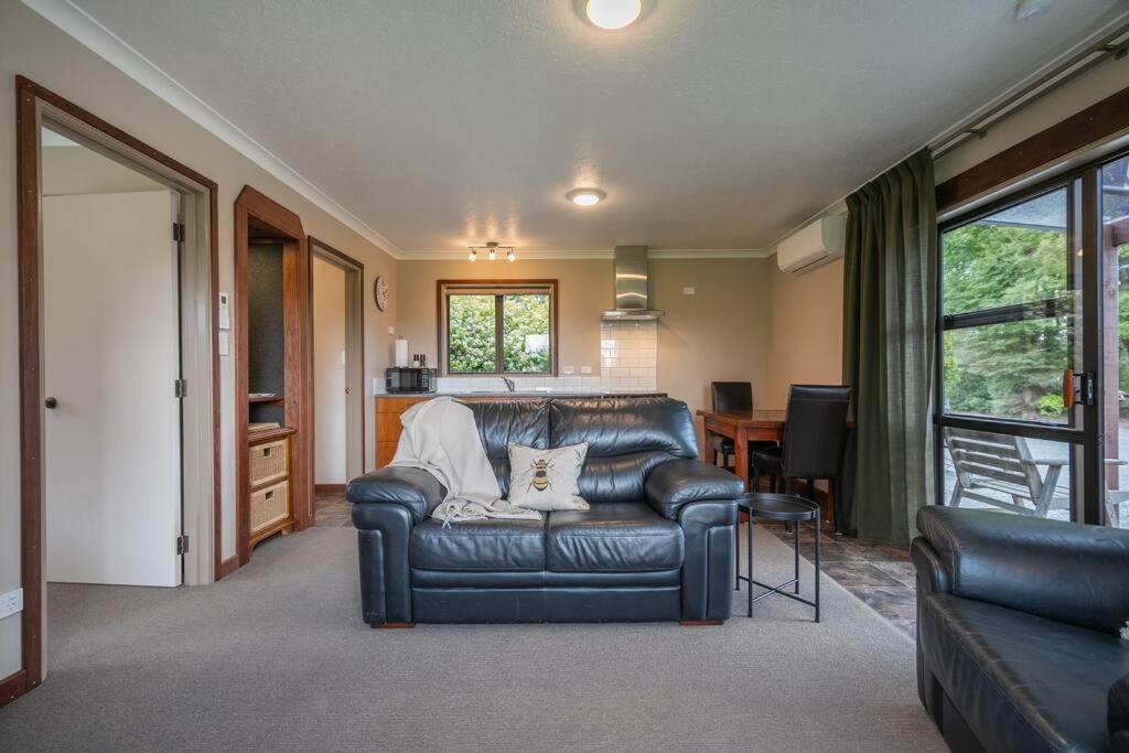 Te Anau Cottage Exterior photo